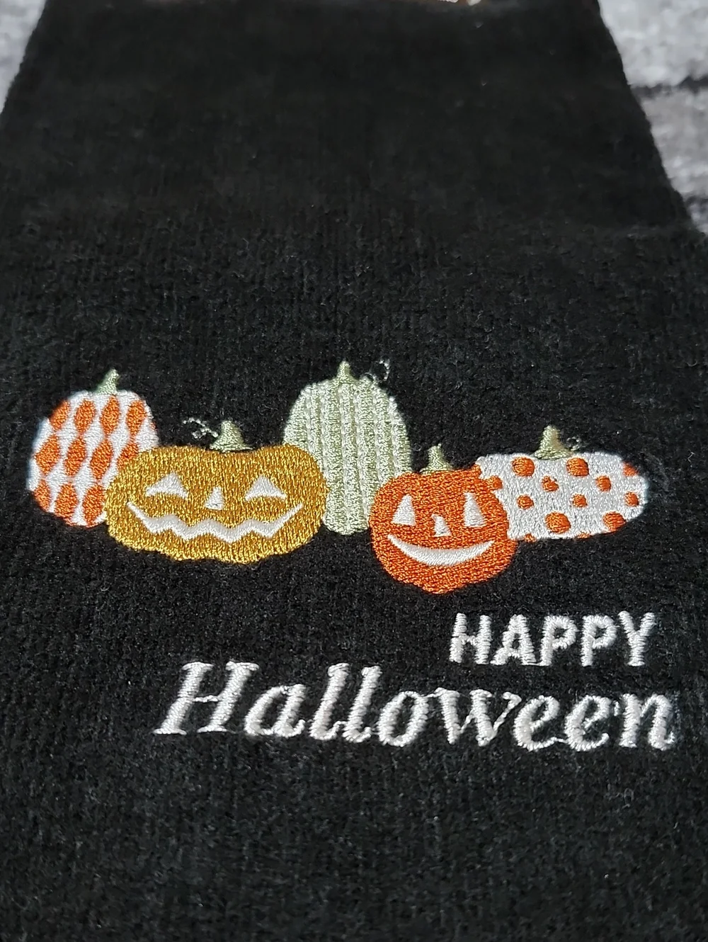 CELEBRATE TOGETHER BLACK HALLOWEEN EMBROIDERED PUMPKINS & CAT HAND TOWELS BUNDLE